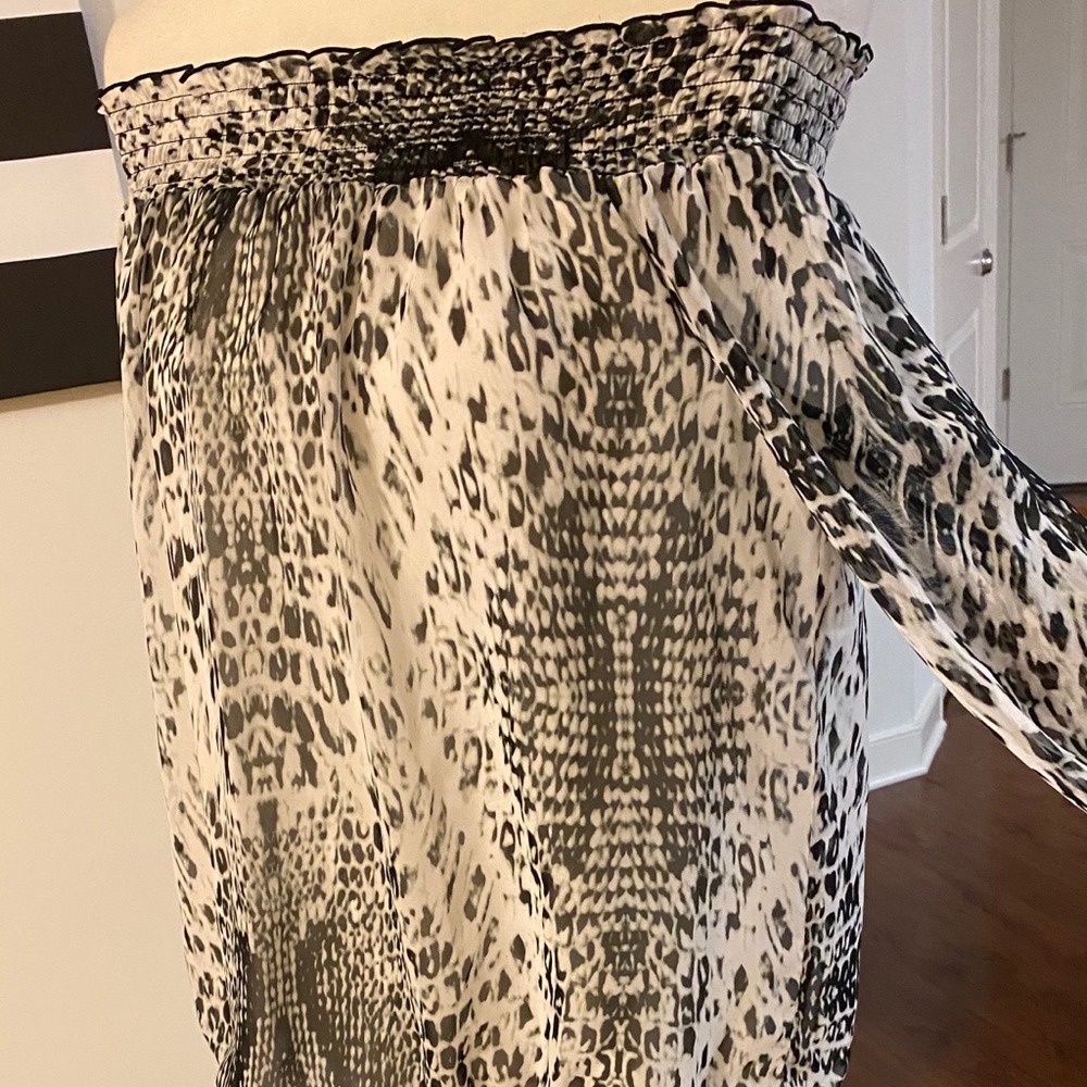 Off the shoulder elbow length blouse